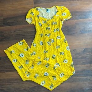 Wild fable Yellow flower buttoned up jumpsuit